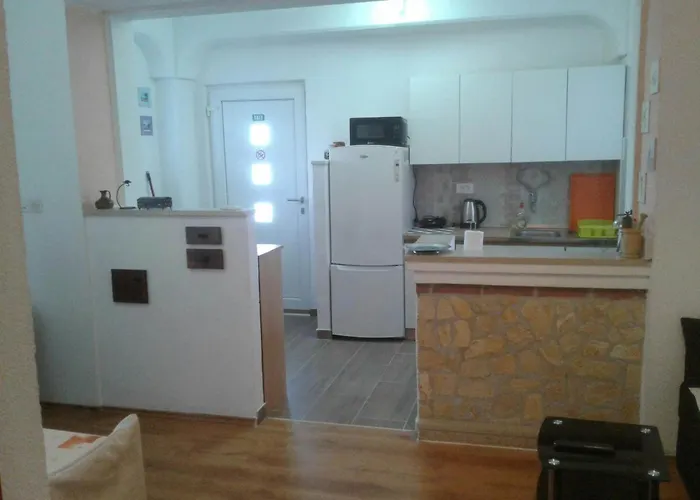 Apartman Metti 1 *