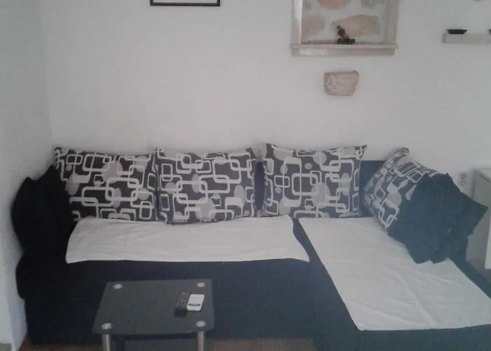 Apartman Metti 1 Kmeti